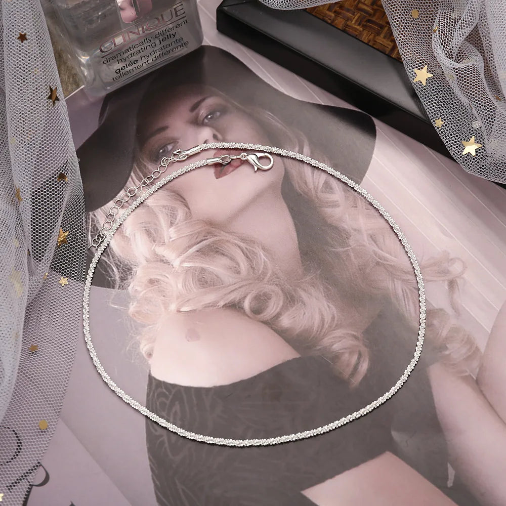 Minimal Sparkle Clavicle Necklace